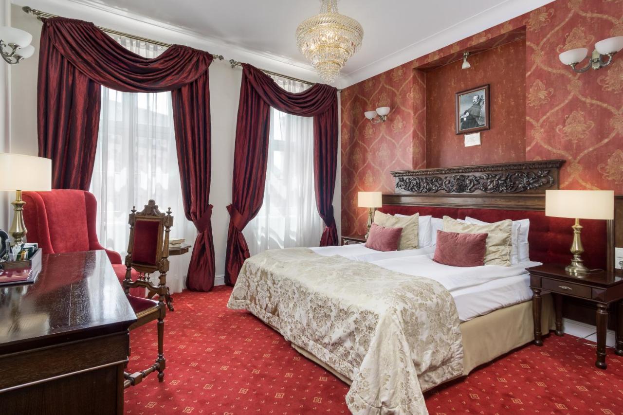 Kolegiacki Hotel 4*