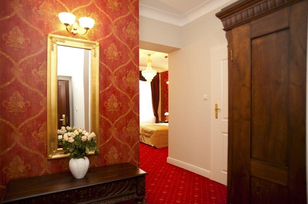 Kolegiacki Hotel 4*