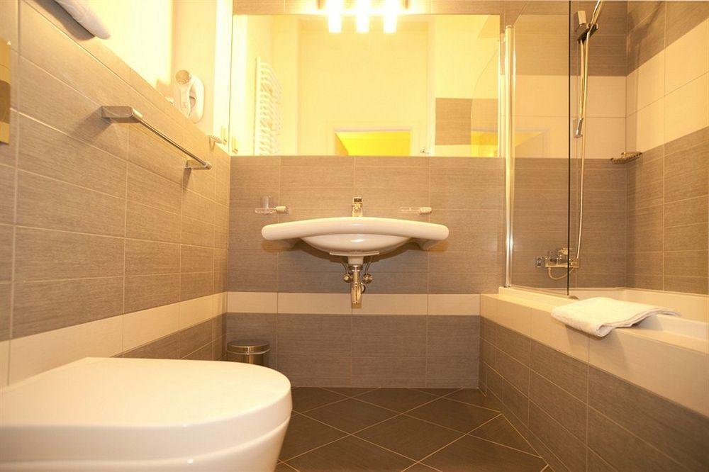 Kolegiacki Hotel 4*
